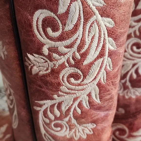 Corral Women's Distressed Leather Boots Size 9 Intricate Floral Embroidery - Picture 14 of 16